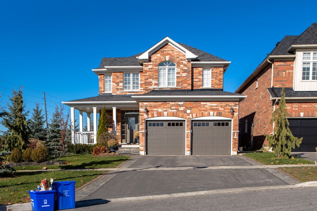 awards-img Beautiful red brick home at the end of a neighbourhood.